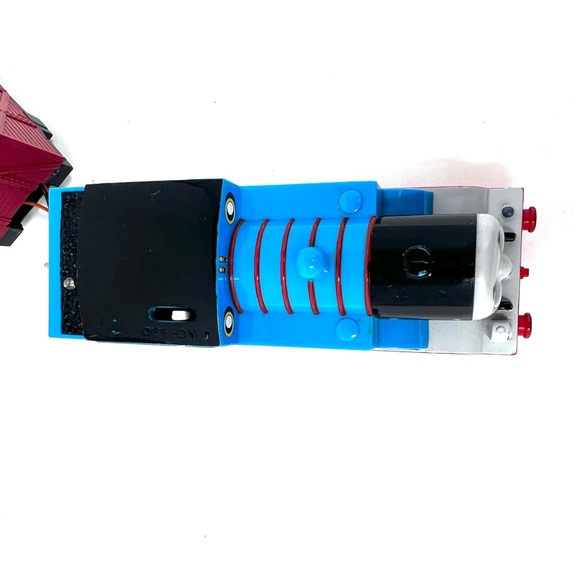 Thomas & Friends Trackmaster Thomas R/C Motorized Train Remote Controlled Tested - Picture 3 of 12